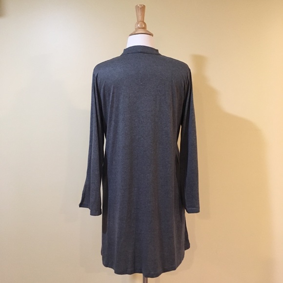 Split Bell Sleeve Choker Top w Pockets - Picture 6 of 6